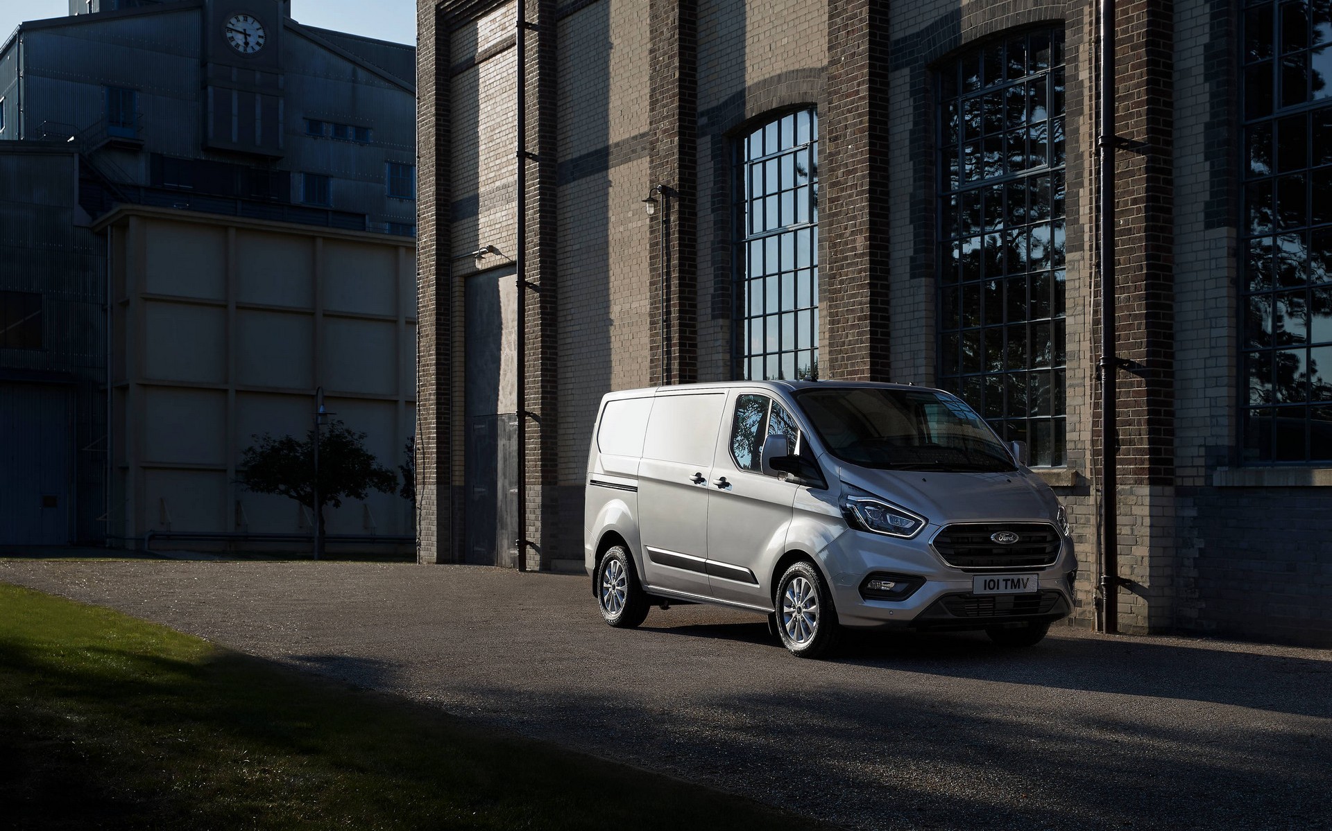 Ford Transit Custom: Έρχεται ηλεκτρική έκδοση