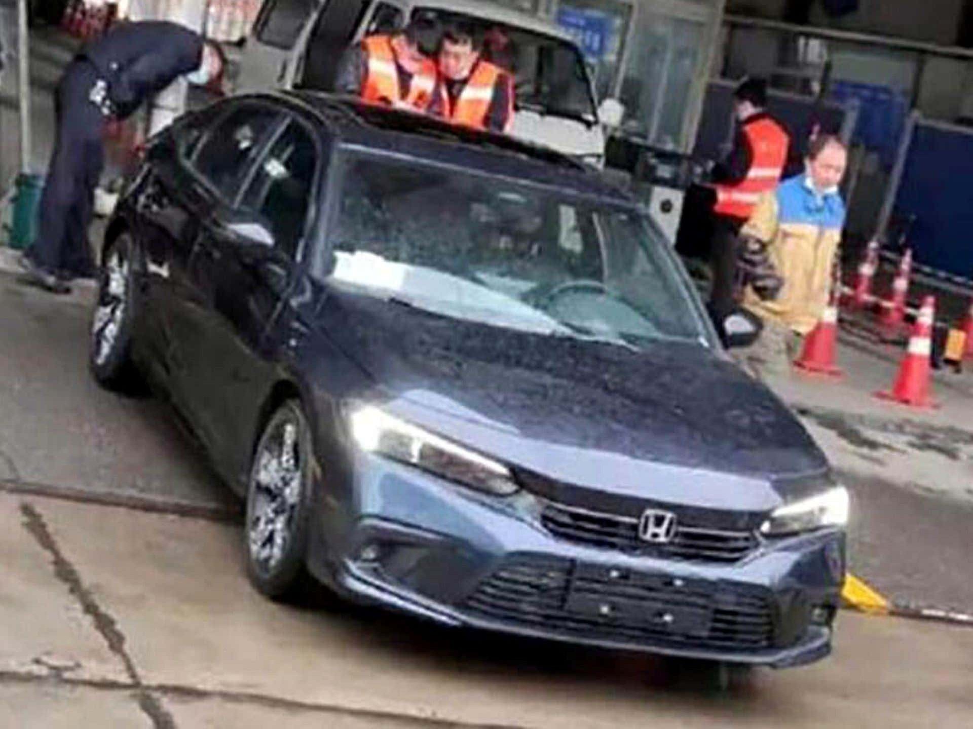 Η νέα γενιά του Honda Civic «πιάστηκε στα πράσα» χωρίς καμουφλάζ