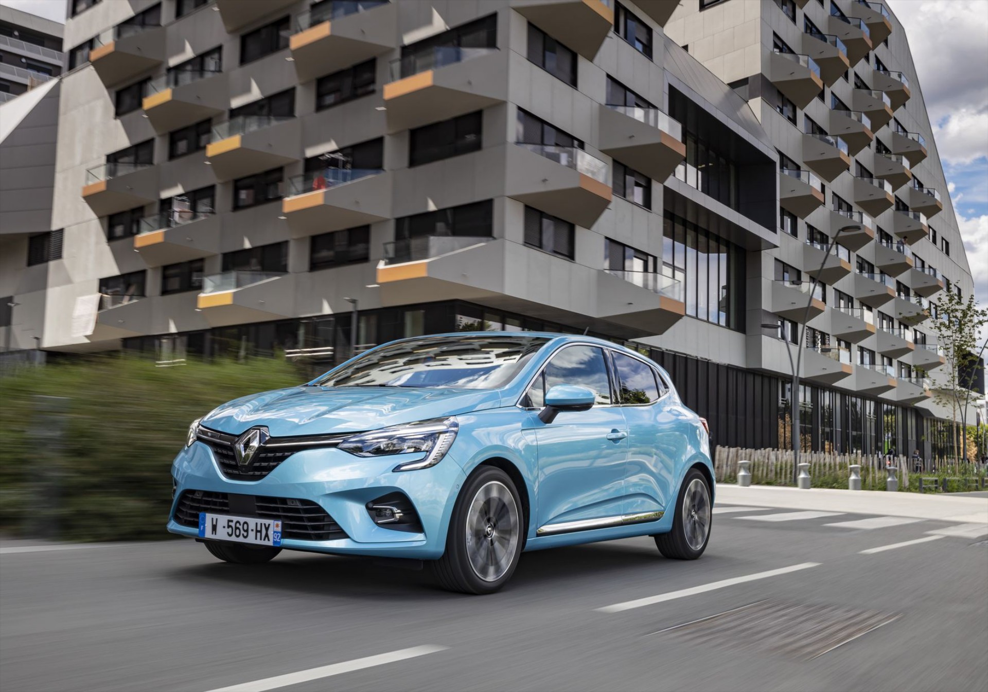 Renault Clio με όφελος έως 2.500 ευρώ! 
