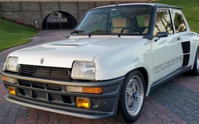 Αυτό το Renault 5 turbo 2 κρύβει έναν Wankel κάτω από το καπό!