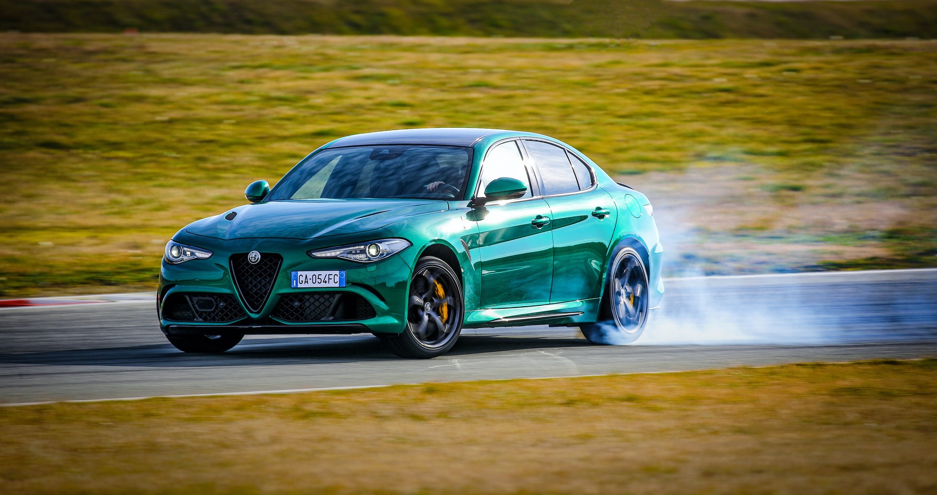 Η Alfa Romeo εγκαταλείπει την πισωκίνητη πλατφόρμα Giorgio και περνάει στην εξηλεκτρισμένη εποχή του Ομίλου Stellantis