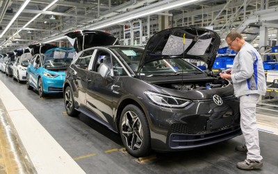 Ηλεκτρικά αυτοκίνητα: Φθηνότερα από τα συμβατικά μέχρι το 2027 