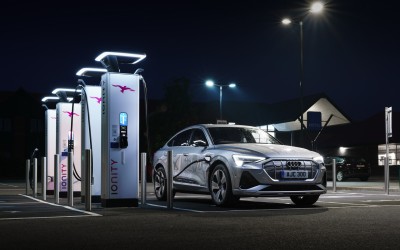 Ρεπορτάζ: Πότε θα φθηνύνουν τα ηλεκτρικά αυτοκίνητα! 