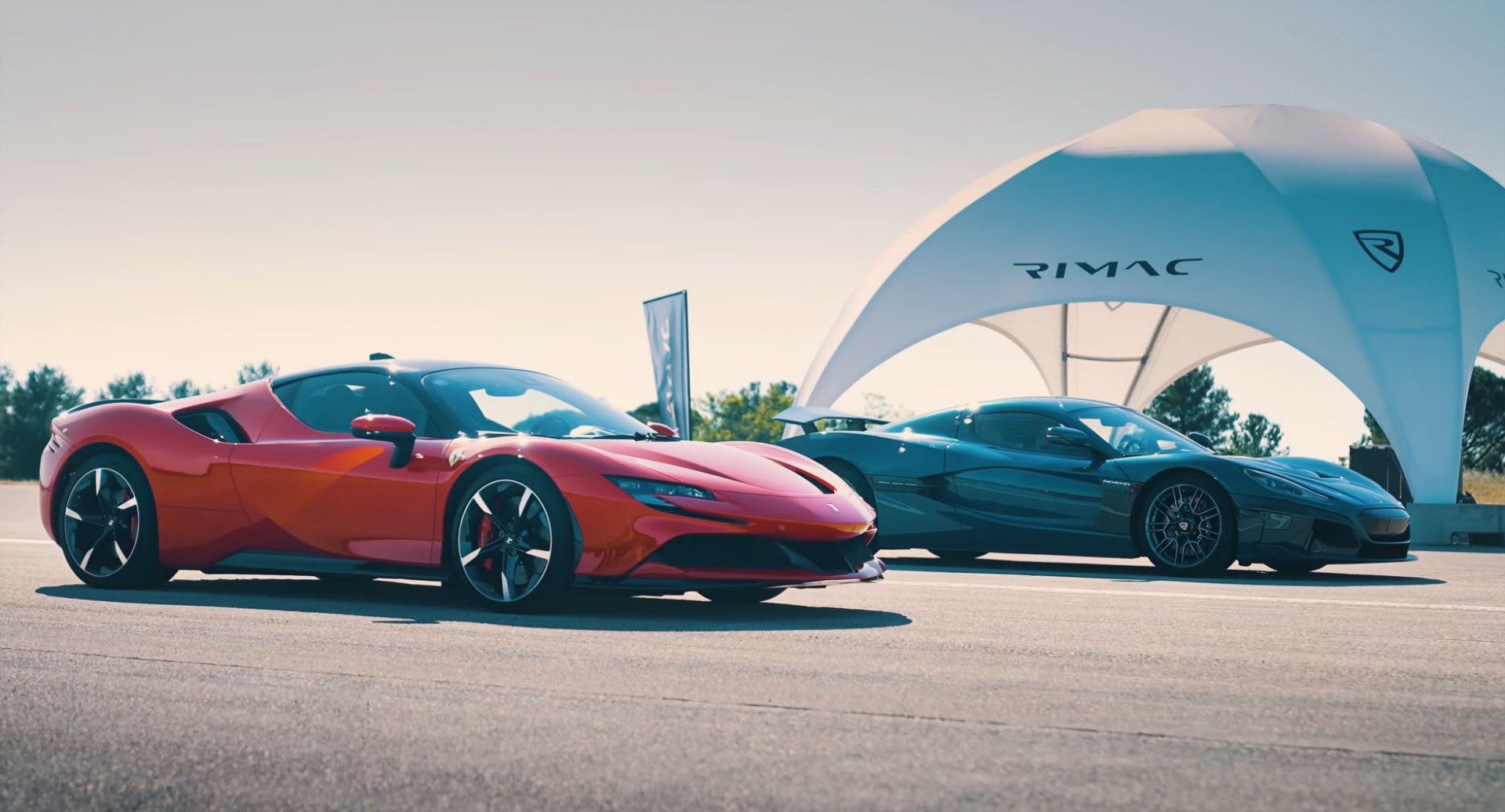 Drag Race: Ferrari SF90 Vs Rimac Nevera