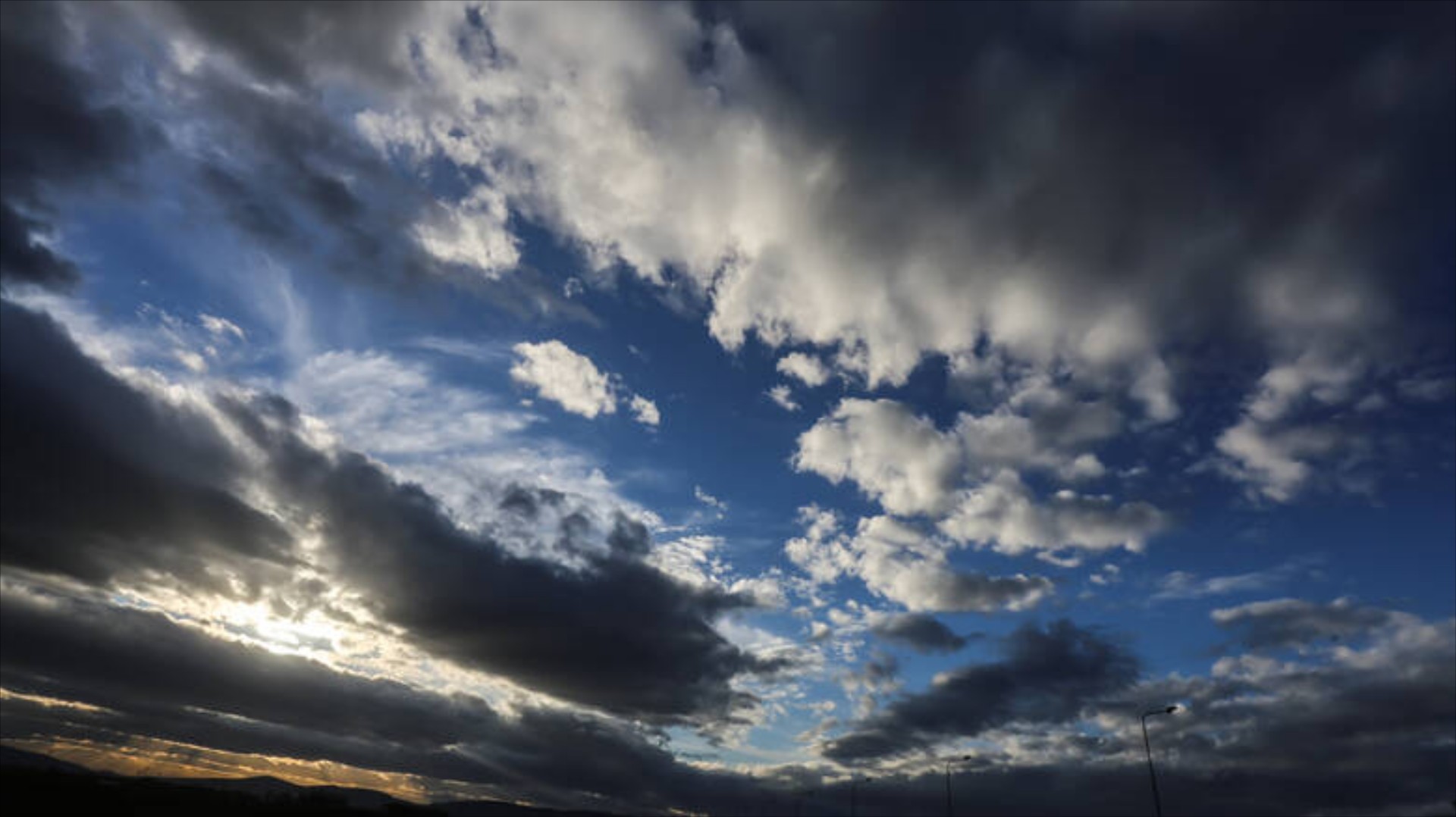 Στους 35 βαθμούς η θερμοκρασία στην Αττική – Ο καιρός σήμερα