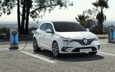 Αποκλειστικά plug-in hybrid από εδώ και στο εξής το Renault Megane στην Μ. Βρετανία