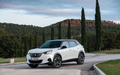Peugeot 2008: Δείτε αναλυτικά τιμές & εξοπλισμό για όλες τις εκδόσεις