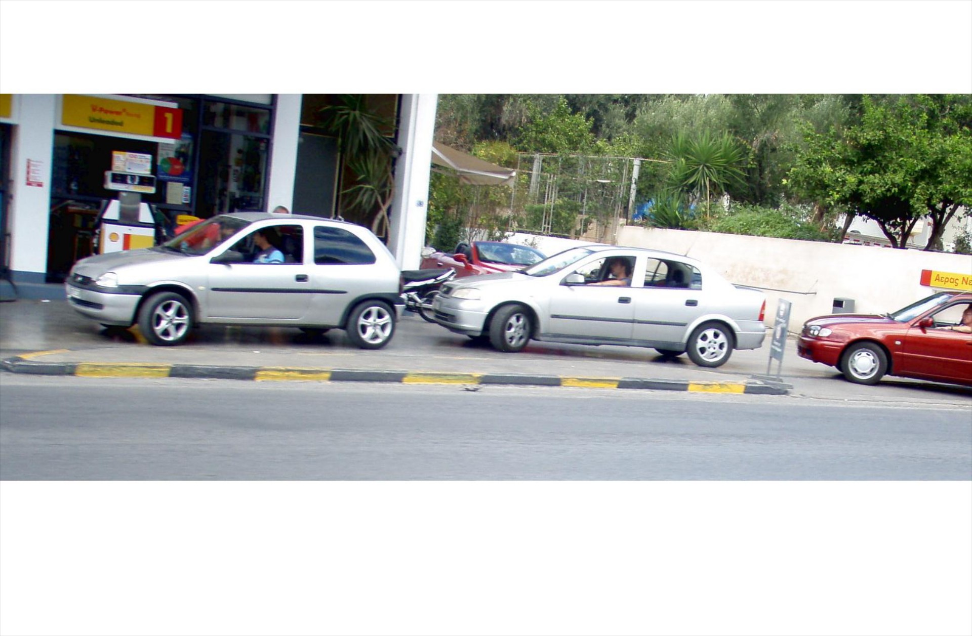Ουρές στα βενζινάδικα, και πάλι