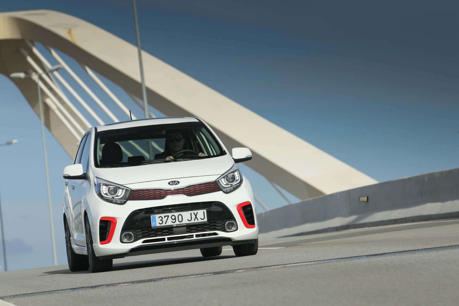 Kia Picanto: Tιμές και εξοπλισμός για όλες τις εκδόσεις