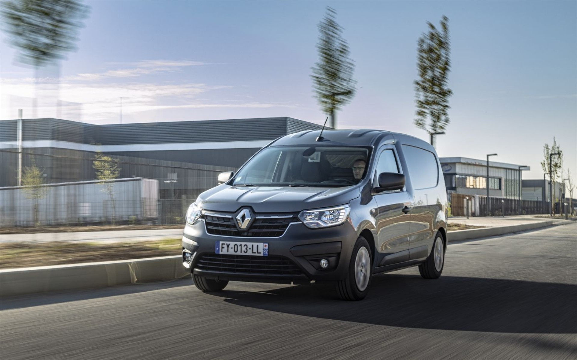 Renault Express: Το πιο πρακτικό και αποδοτικό van είναι εδώ