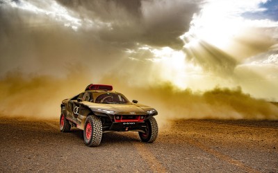 Εξαντλητικές οι δοκιμές του Audi RS Q e-tron στο Μαρόκο, με τις υψηλές θερμοκρασίες και τις αμμοθύελλες να πρωταγωνιστούν