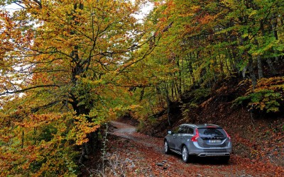 Road trip σε 4 Φθινοπωρινές διαδρομές με το Vector 4Seasons Gen-3 της Goodyear