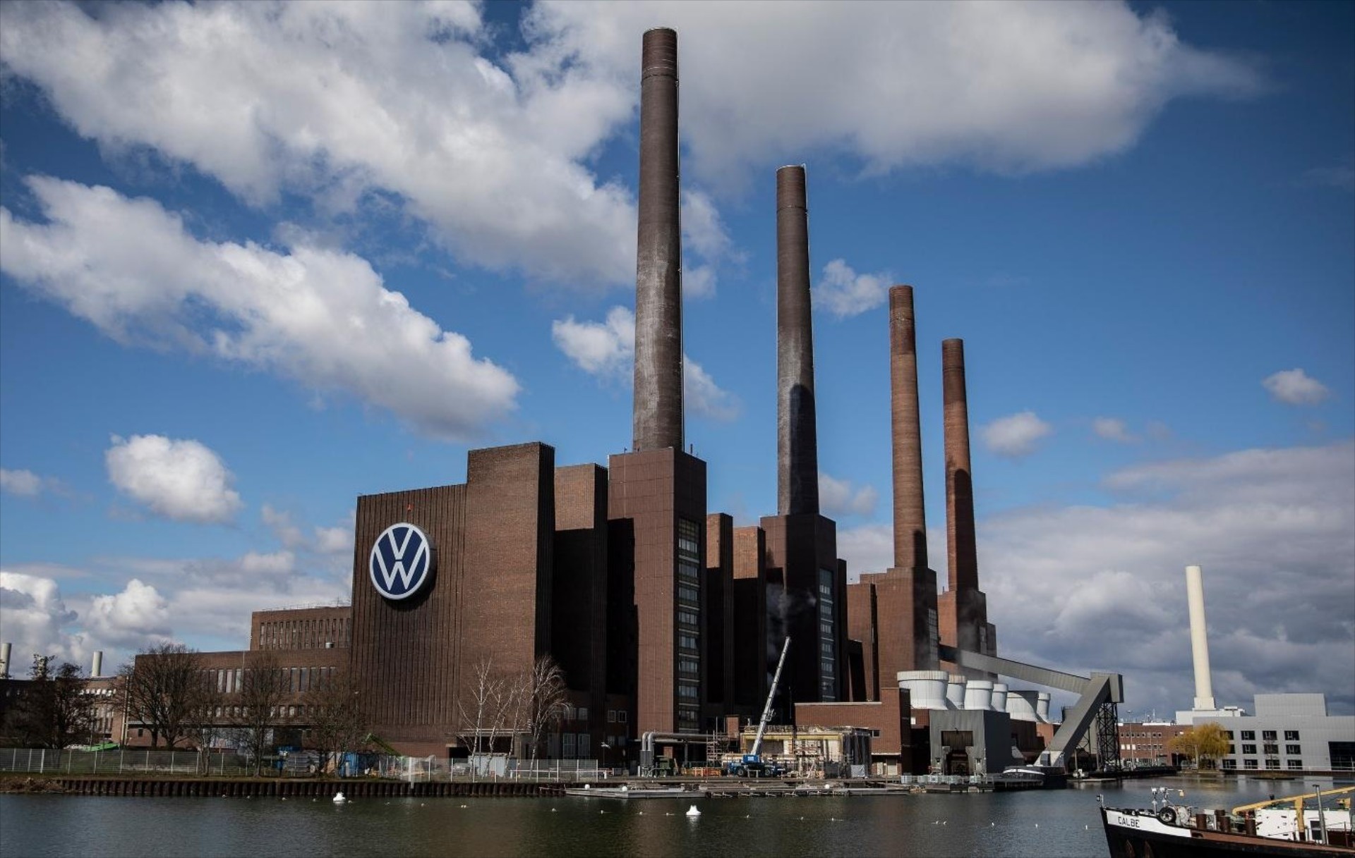 Η Volkswagen ετοιμάζει το δικό της Gigafactory στο Βόλφσμπουργκ