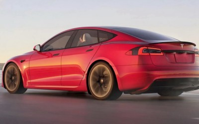 Tesla Model S Plaid: Επιταχύνει ταχύτερα απ’ ό,τι φρενάρει! [video]