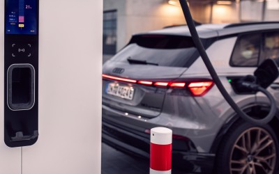 Ελλάδα: «Τρέχουν» οι υποδομές για τη φόρτιση ηλεκτρικών οχημάτων