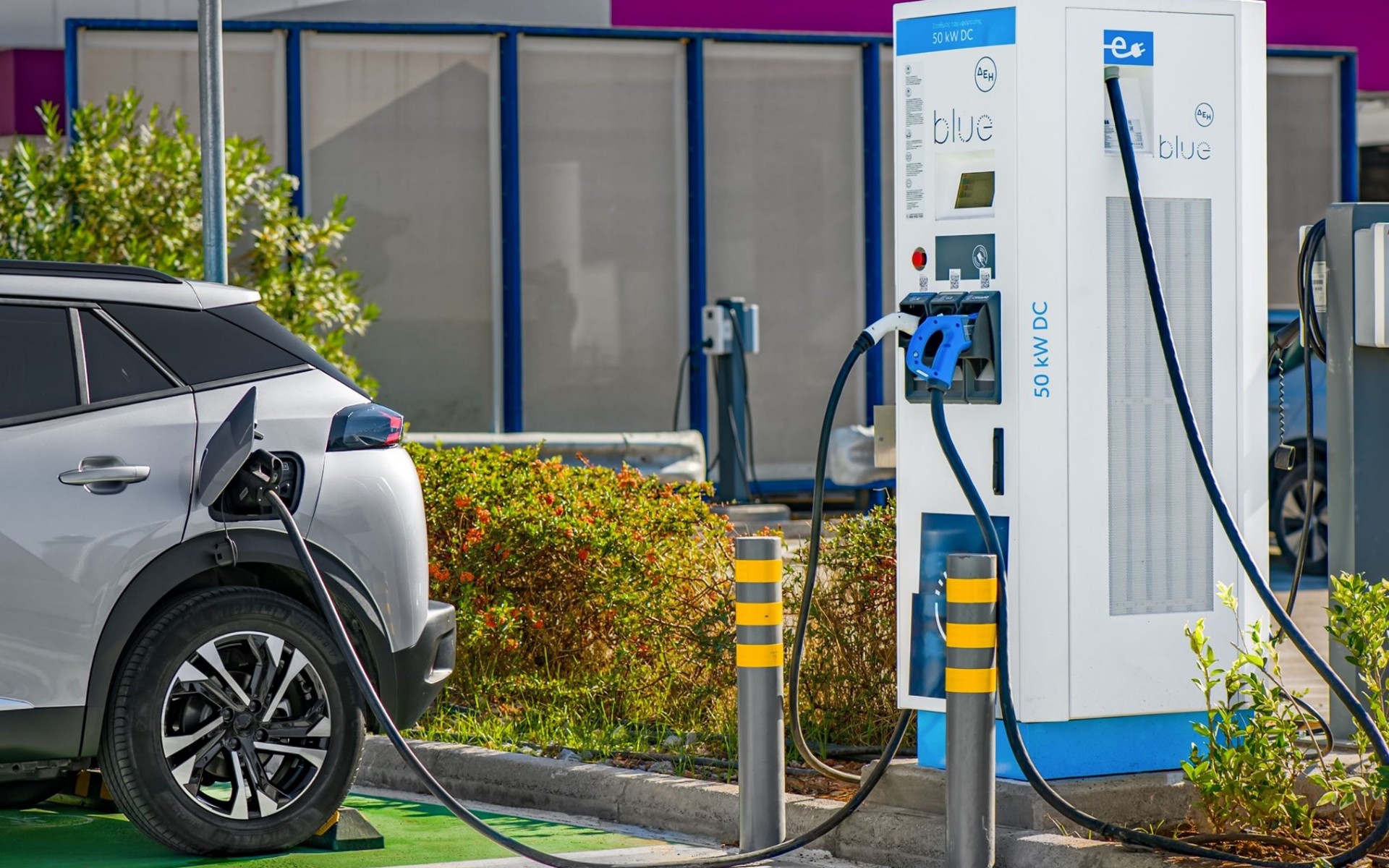 ΔΕΗ Blue: Τέλος η δωρεάν φόρτιση – Δείτε πόσο πληρώνετε