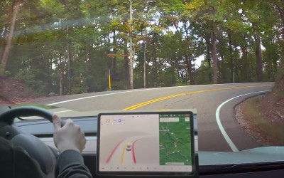Tesla: Αυτόνομη βόλτα στον πιο επικίνδυνο δρόμο των ΗΠΑ – Τα κατάφερε; (video)