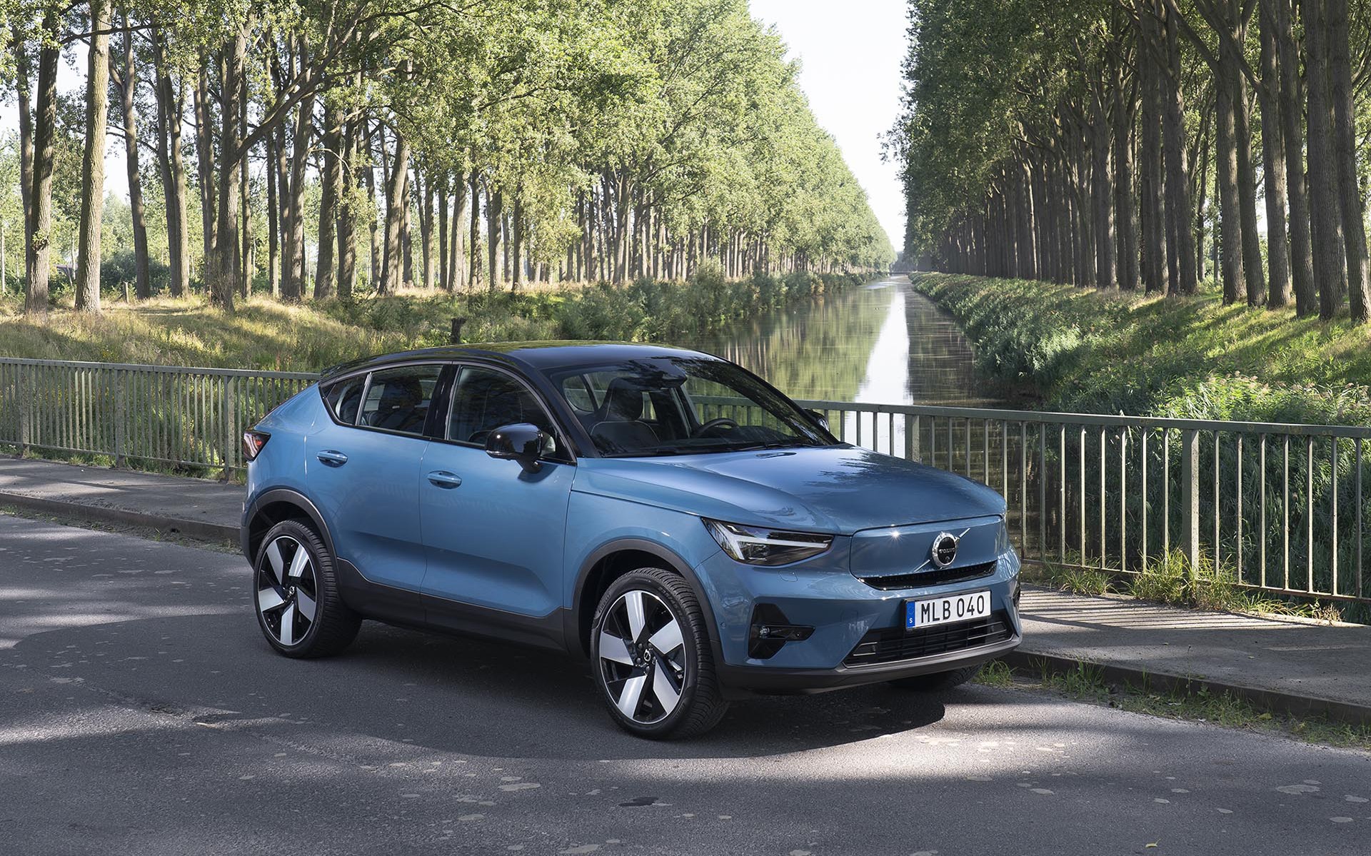 To ηλεκτρικό Volvo C40 τώρα και με 231 ίππους – Τιμή