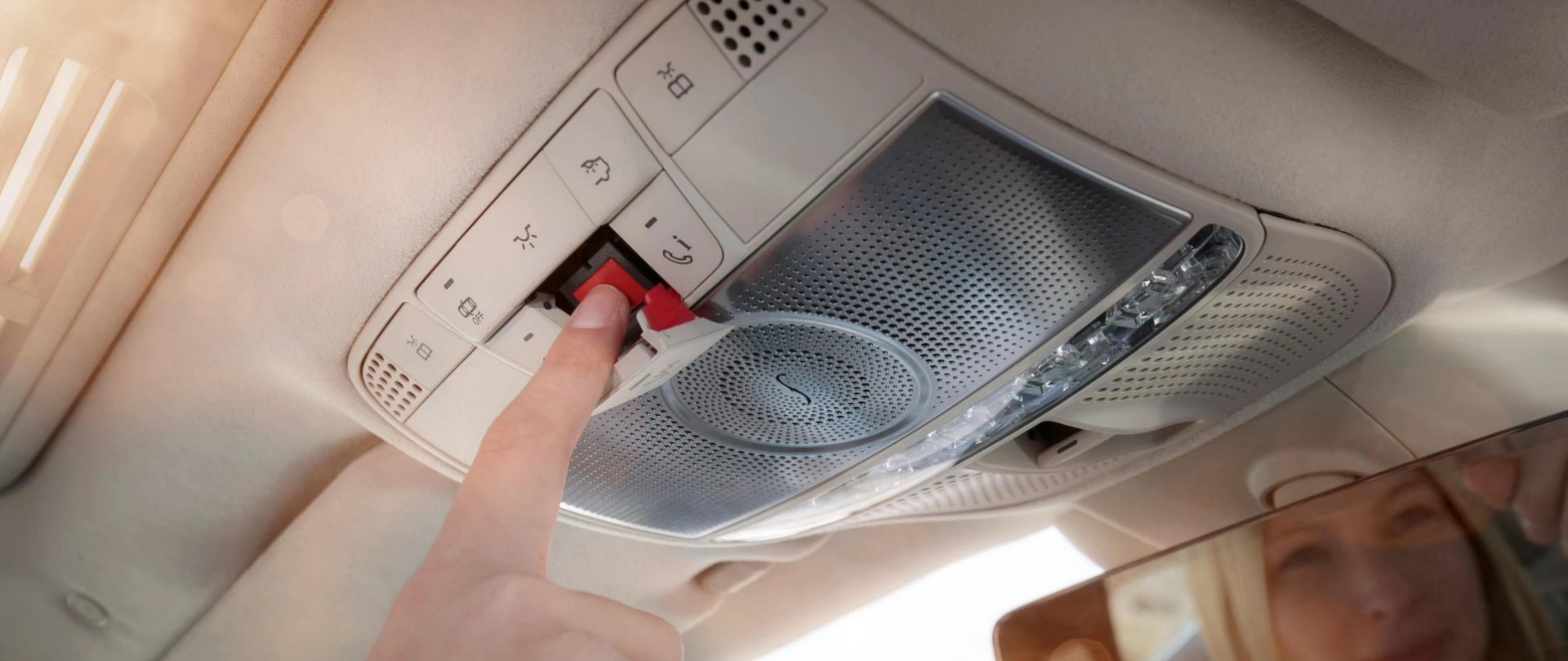 Το κουμπί SOS του αυτοκινήτου - Πώς μπορεί να σου σώσει τη ζωή;