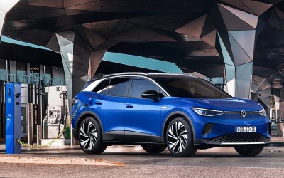 8 στους 10 Έλληνες θα επέλεγαν υβριδικό ή ηλεκτρικό για νέο αυτοκίνητο