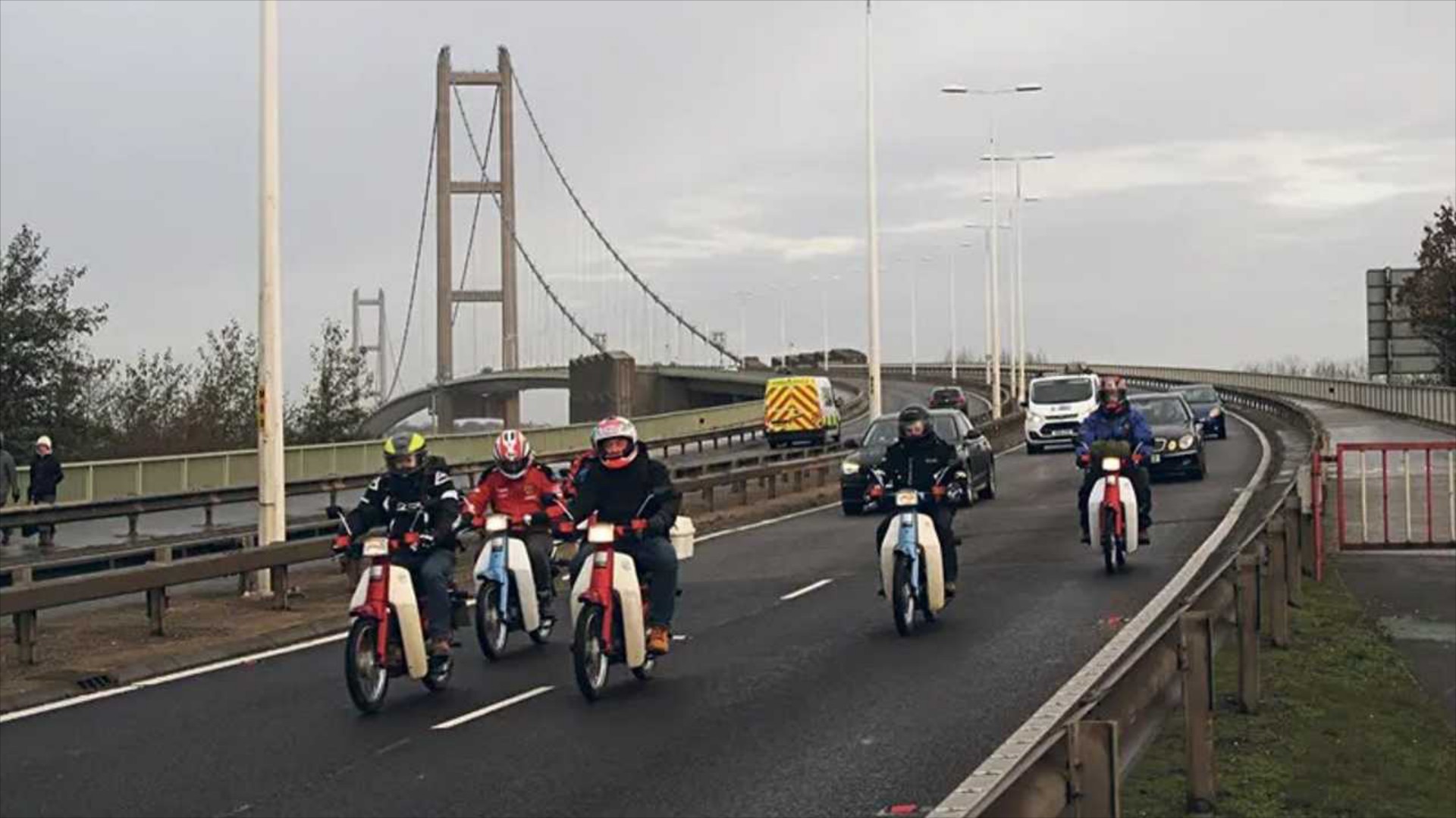 Ταξίδι με 6 «παπάκια» σε 6 χώρες. Θα τα καταφέρουν;
