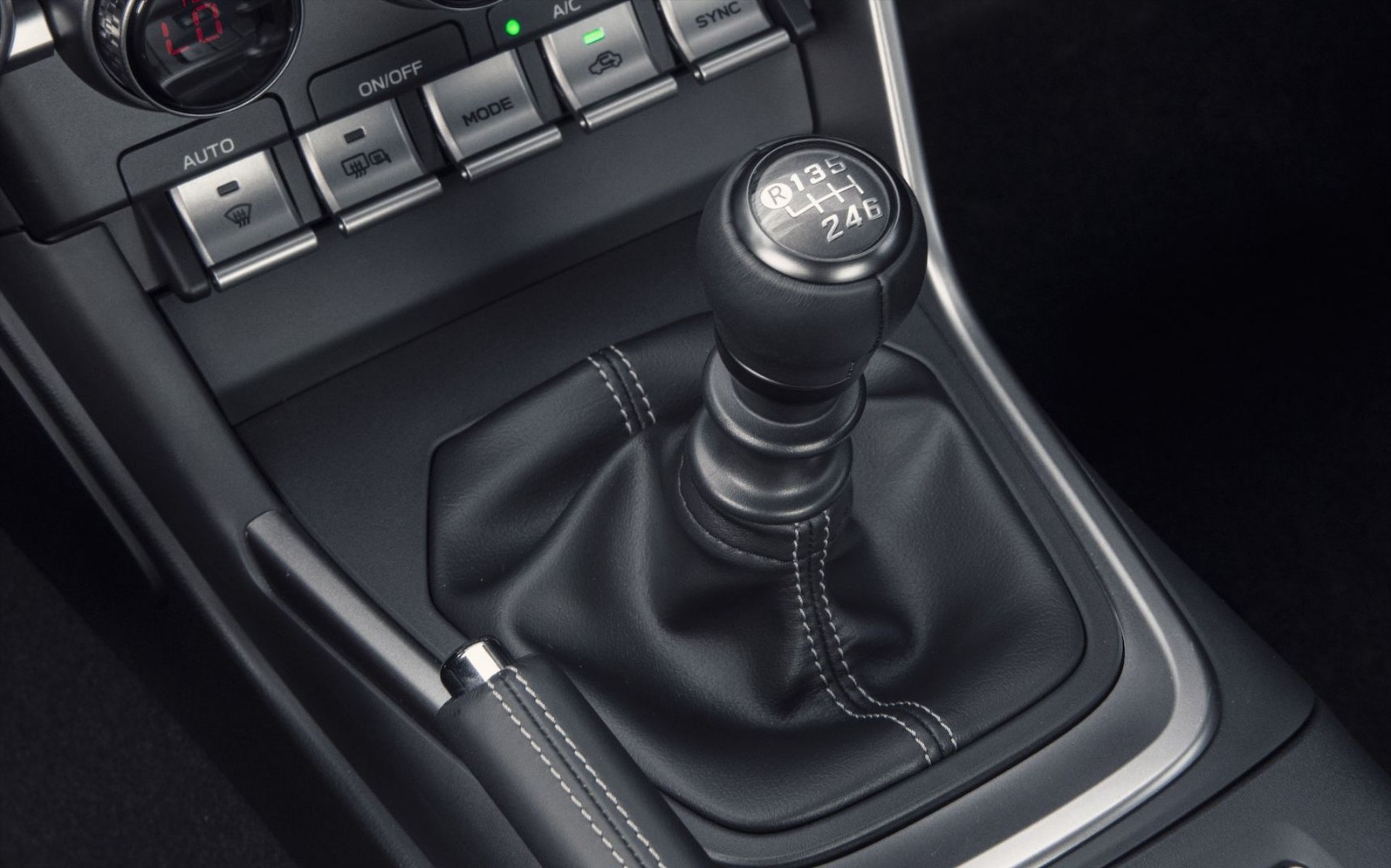 H Toyota πατεντάρει χειροκίνητο κιβώτιο για ηλεκτρικά αυτοκίνητα!