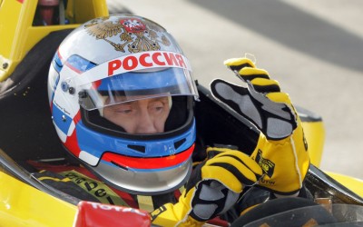O Vladimir Putin έχει οδηγήσει μονοθέσιο της Formula 1! [video]