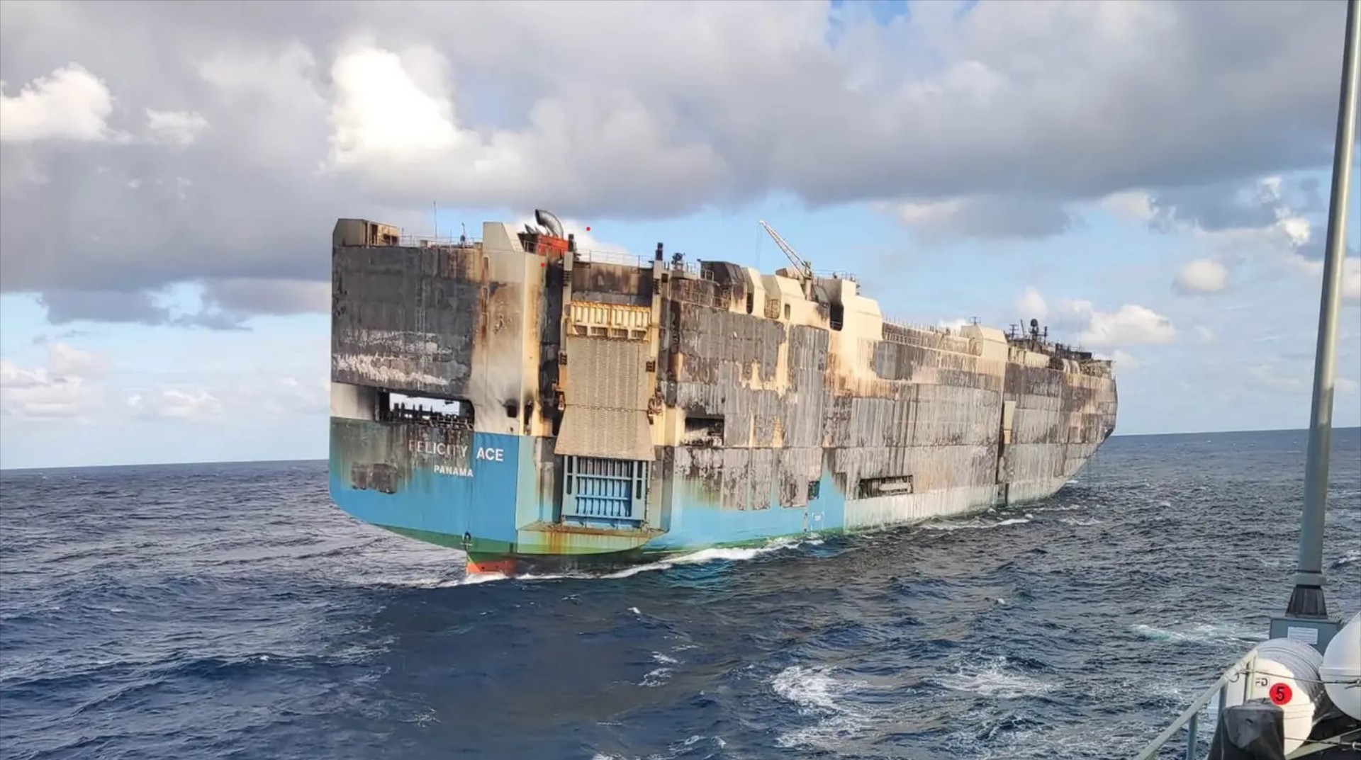 Τι απέγινε το πλοίο με τα 4.000 Porsche, Lamborghini, Audi και VW;