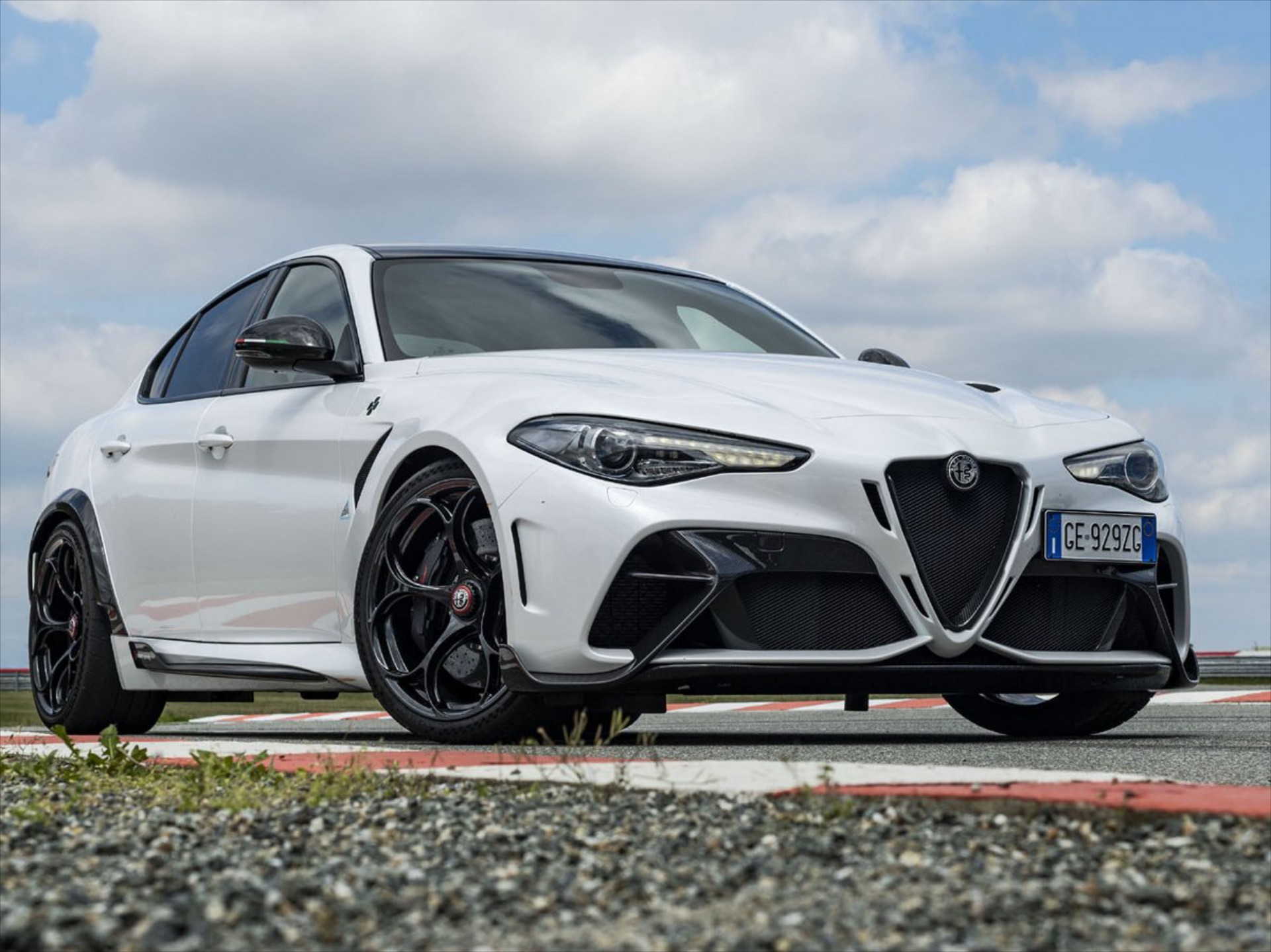 Alfa Romeo: Hλεκτρική η επόμενη Giulia - Πότε θα τη δούμε