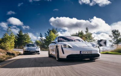 GOCAR Magazine #100: Οδηγούμε τις Porsche Taycan 4S και 911 Carrera 4S