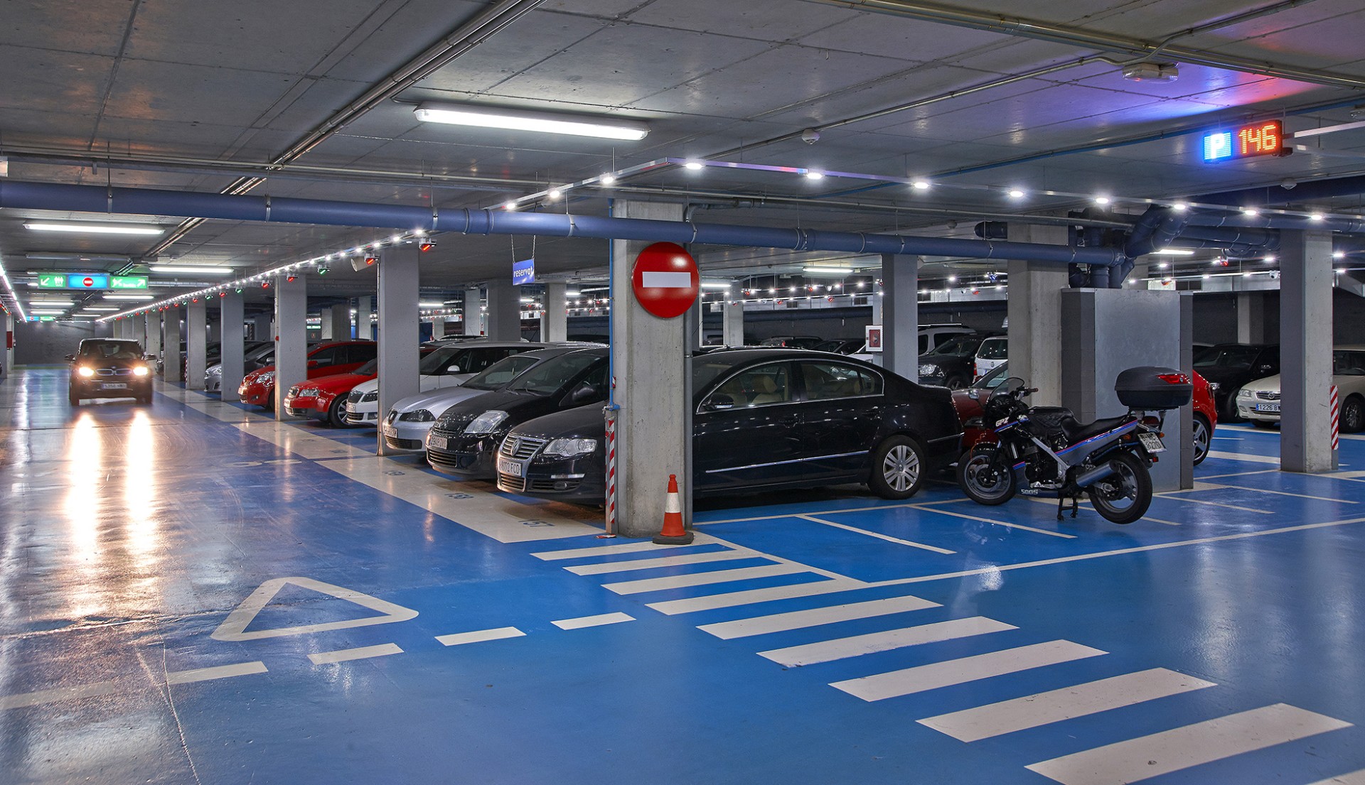 Τράκαρα σε parking. Με καλύπτει η ασφάλεια;