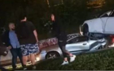 Τραγωδία στη Νίκαια – Αυτοκίνητο έπεσε από γέφυρα σκοτώνοντας άλλον οδηγό [video]