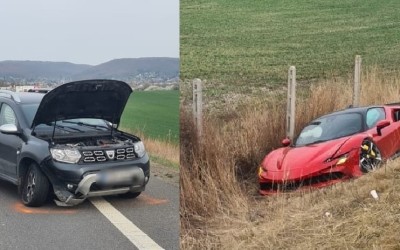 Ferrari τρακάρει με Dacia: Η αστυνομία τρολάρει και... βγάζει νικητή!