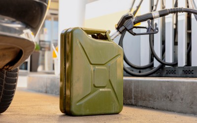 Μπορώ να αποθηκεύσω βενζίνη στο σπίτι, πριν ακριβύνει κι άλλο;