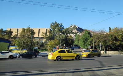 Νέος Κλιματικός Νόμος: Πότε καταργούνται οριστικά οι κινητήρες βενζίνης και diesel;