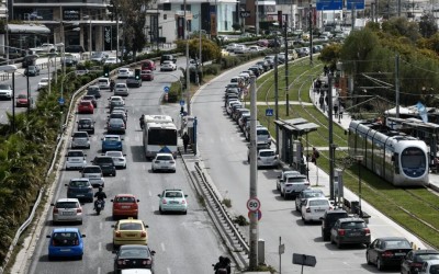 Λεωφόρος Ποσειδώνος: Ξεκινά η υπογειοποίηση  