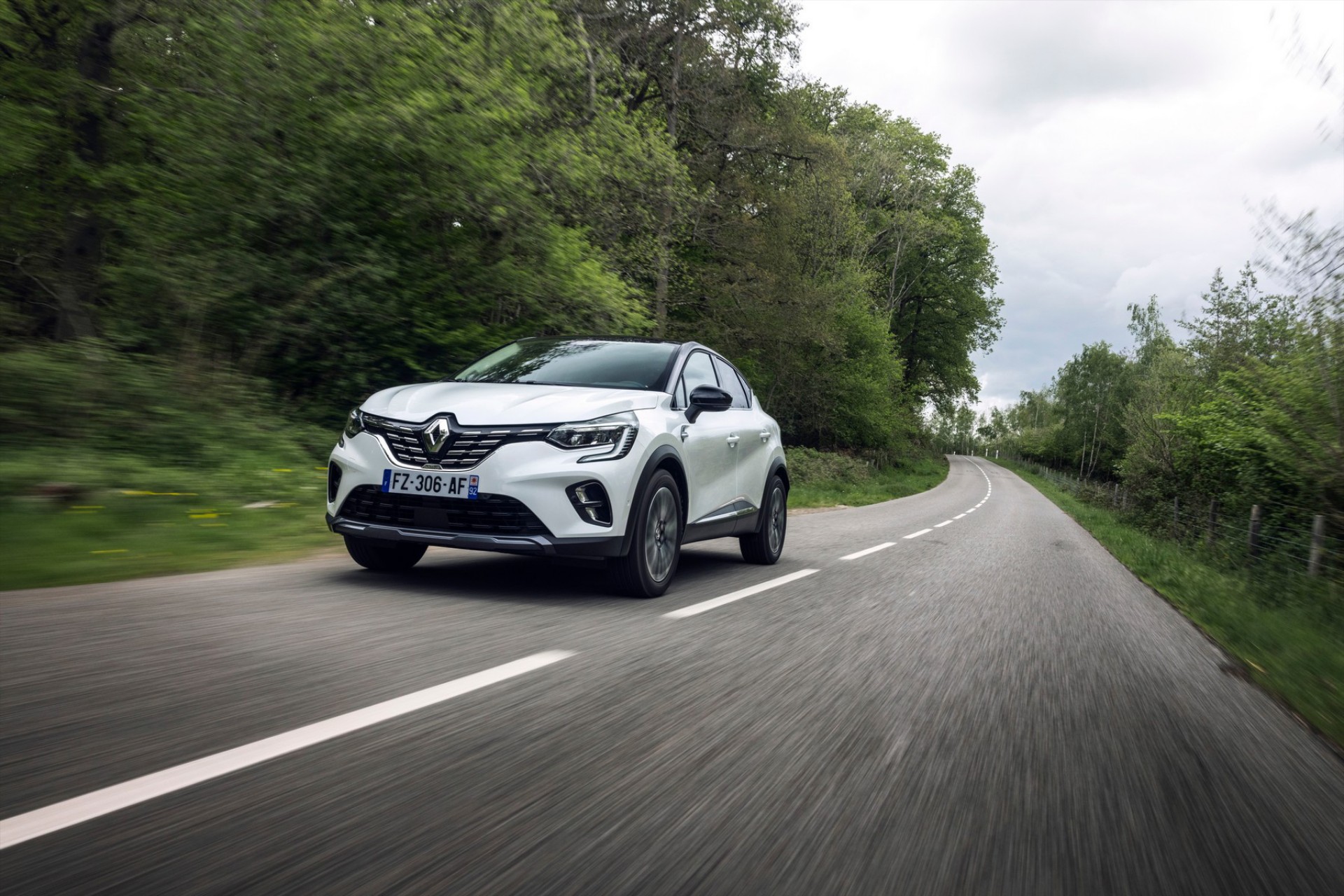 Το υβριδικό Renault Captur των 145 HP ήρθε Ελλάδα – Δείτε τις τιμές