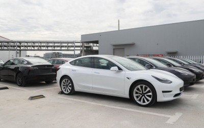 Ο απατεώνας με τα 39 Tesla! Αυτή είναι η ιστορία του