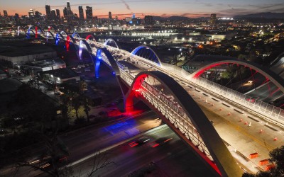 Κλείνει νέα γέφυρα μισού δισ. λόγω... κοντράκηδων! [video]