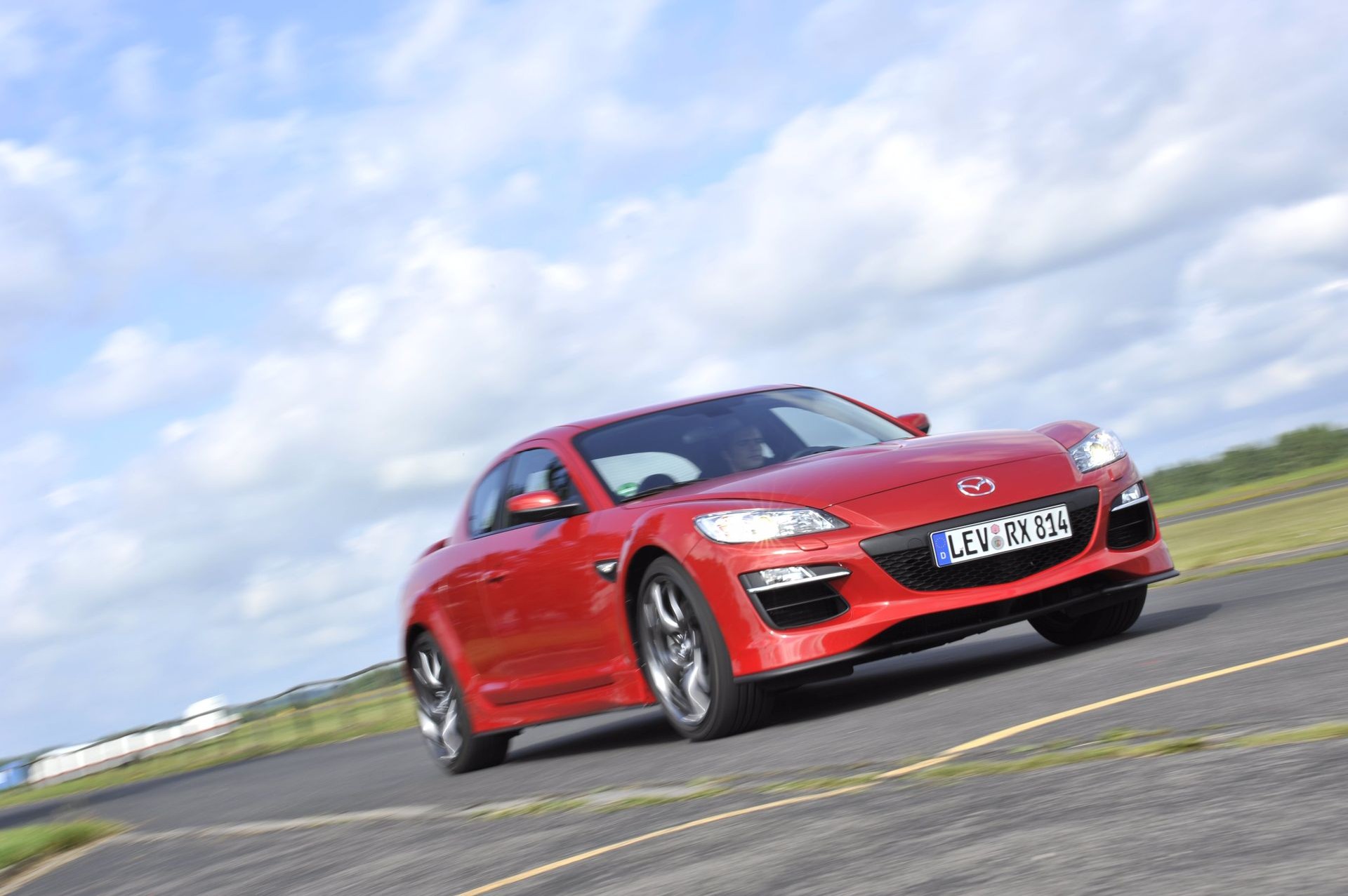 8 Αυγούστου: Διεθνής ημέρα του Mazda RX-8!