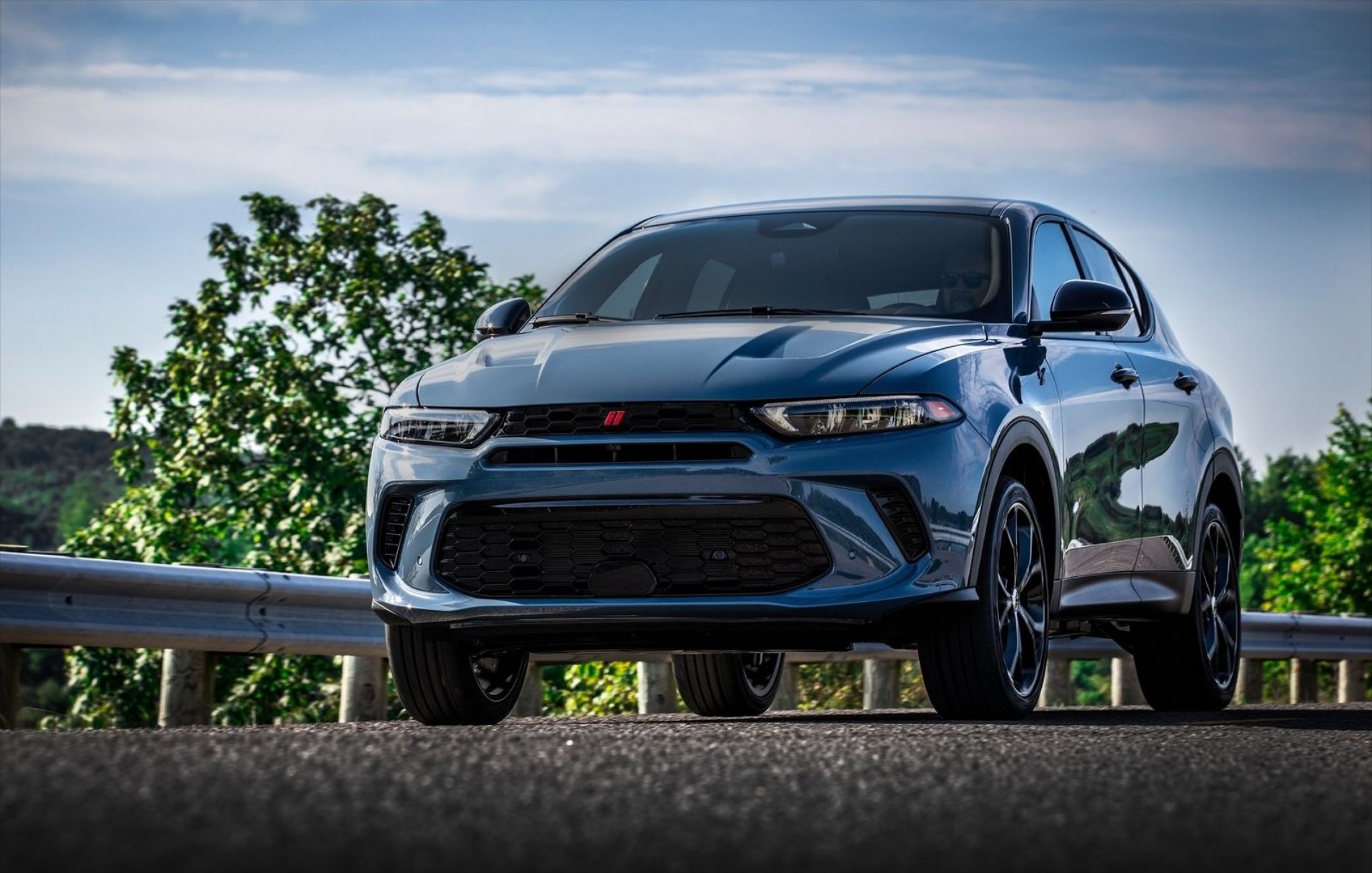 Το Dodge Hornet στέκεται «εμπόδιο» στην επιτυχία της Alfa Romeo Tonale – Γιατί;