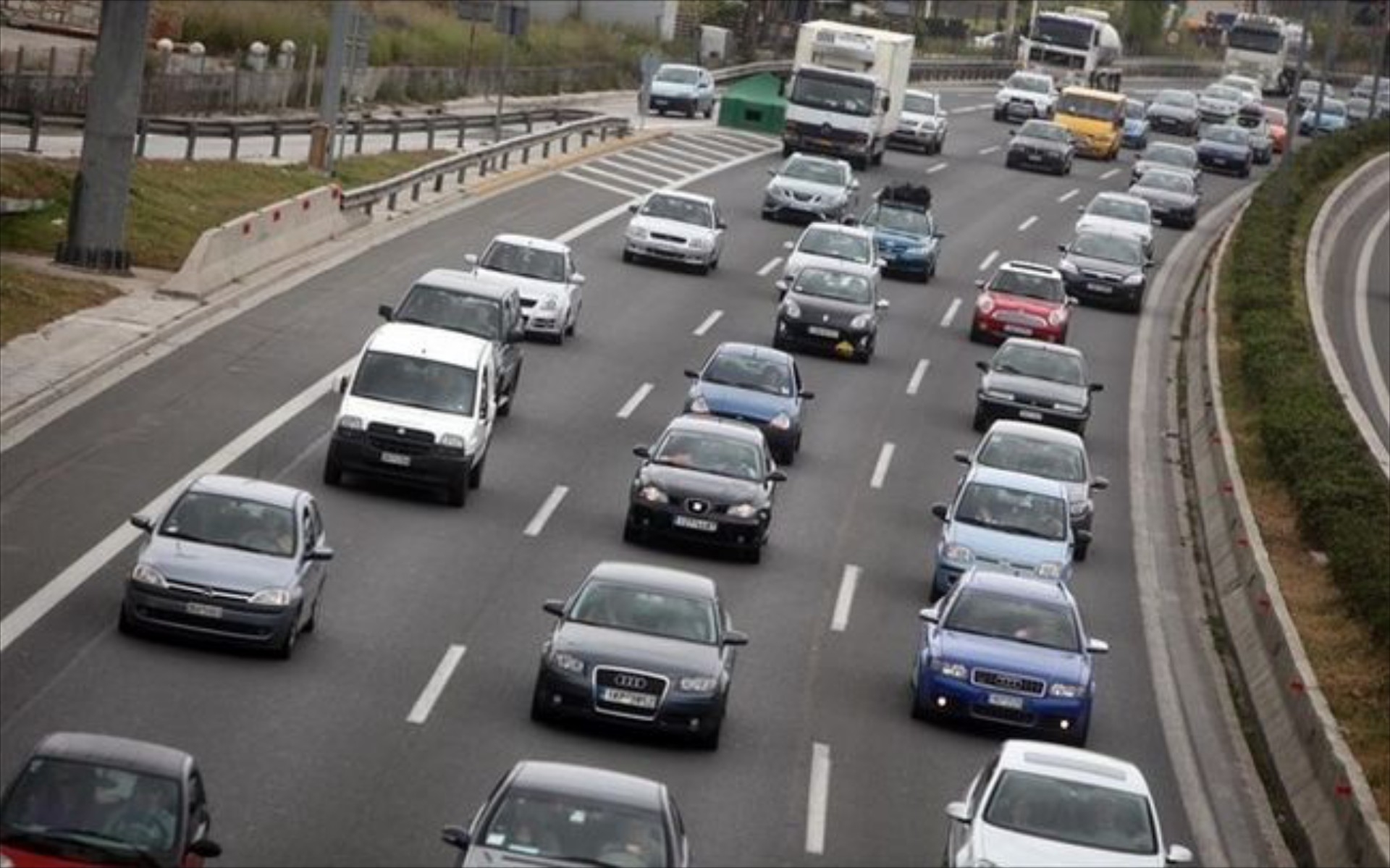 Τεράστια πρόστιμα για τέλη κυκλοφορίας με τον μήνα. Τι λάθος έγινε;