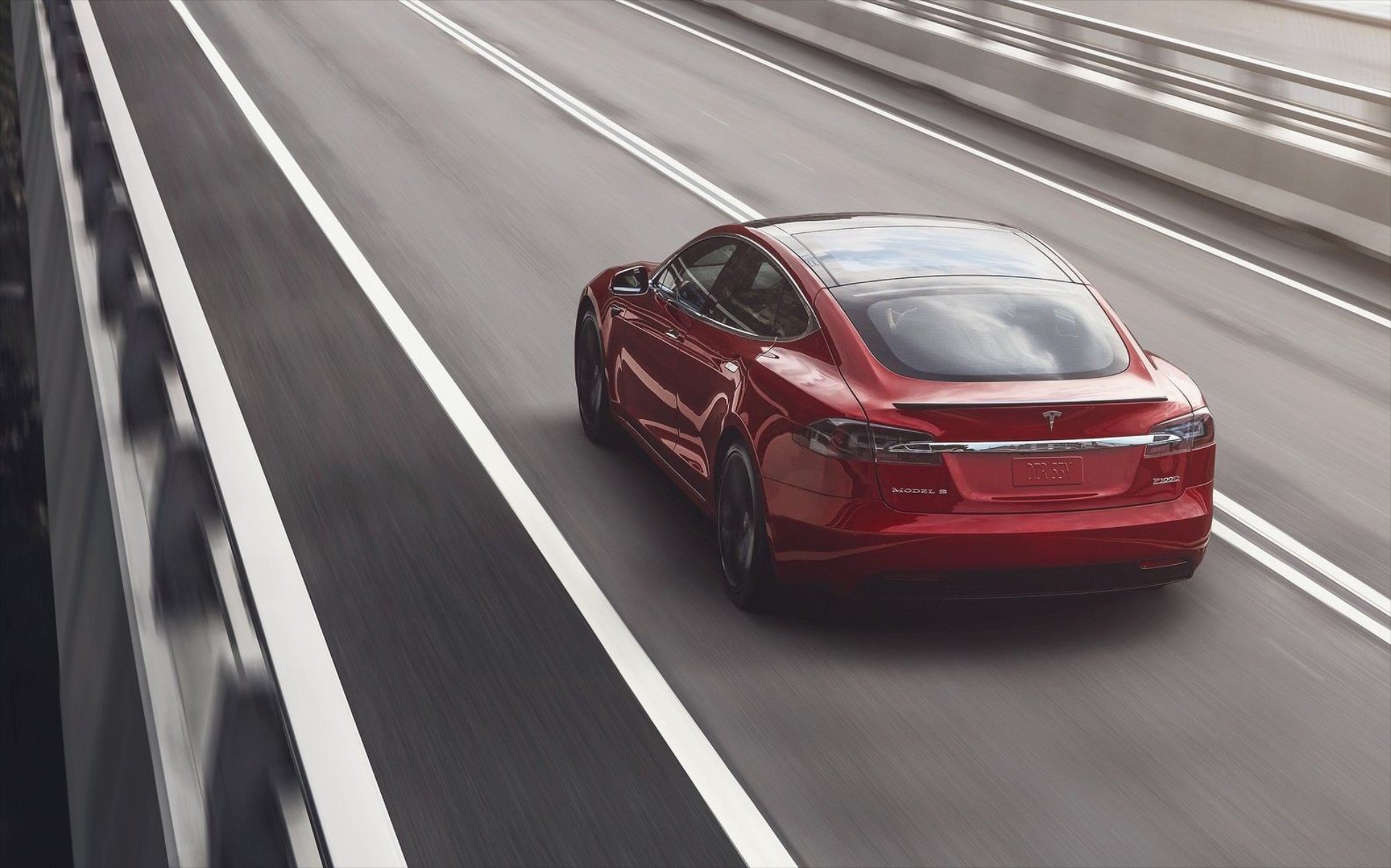 Γιατί κανένα ηλεκτρικό αυτοκίνητο δεν έχει όπισθεν;