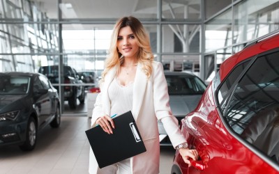 Λεφτά υπάρχουν: 40% αύξηση πωλήσεων τον Αύγουστο!