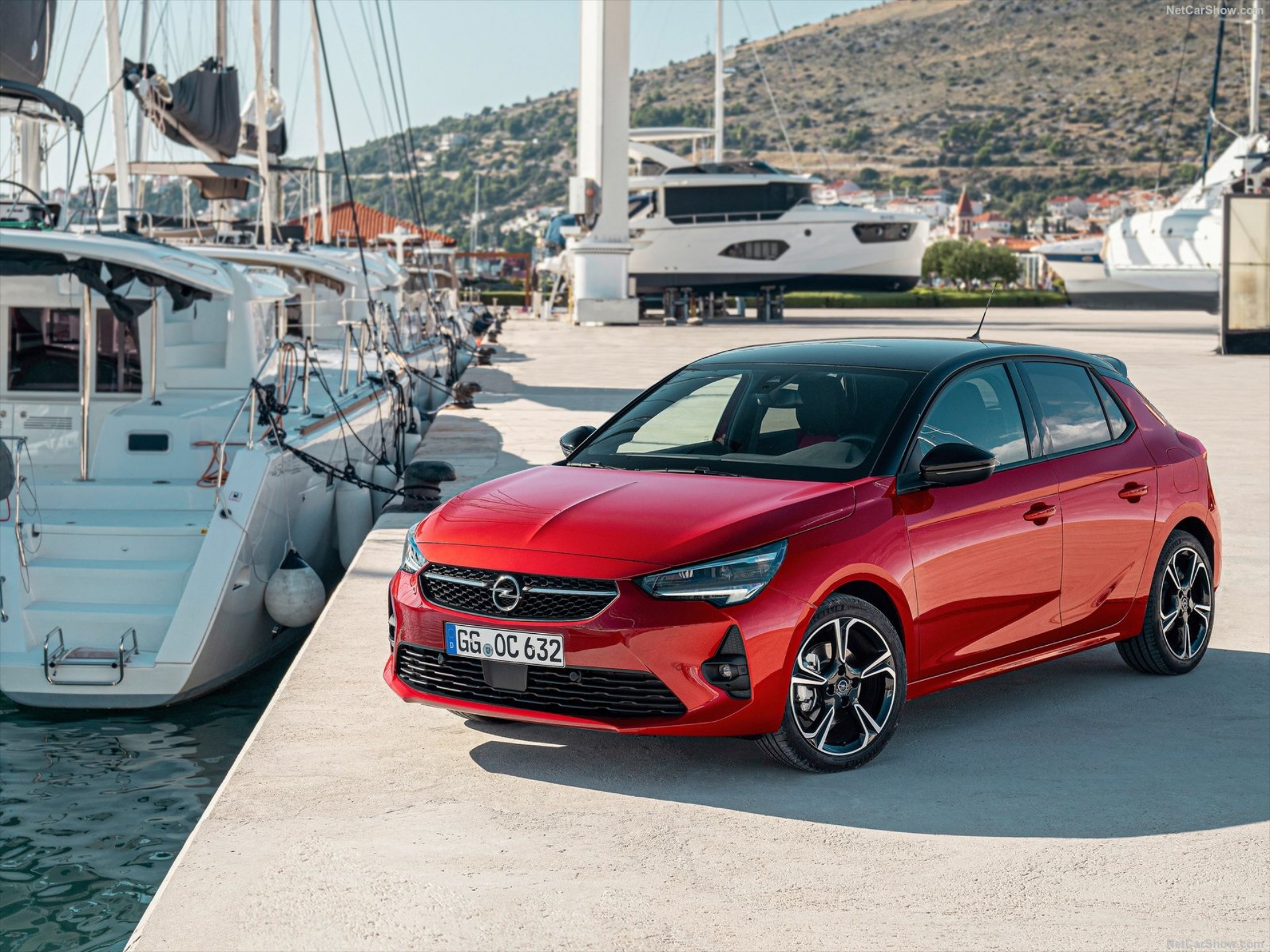 Opel Corsa: Να επιλέξω βενζίνη 1.2, diesel 1.5 ή ηλεκτρικό;