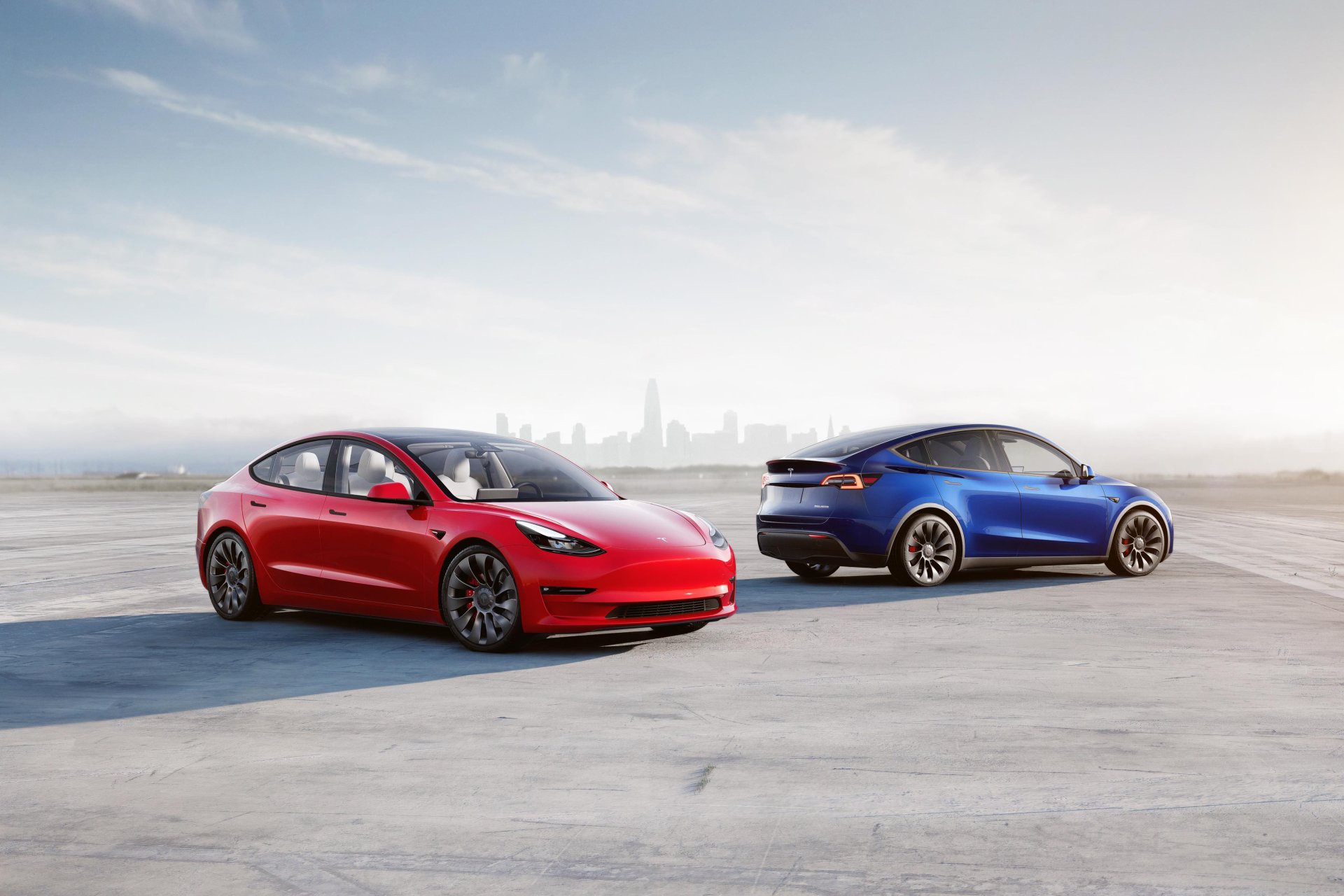Ποια κρίση; Η Tesla έκανε νέο ρεκόρ πωλήσεων!