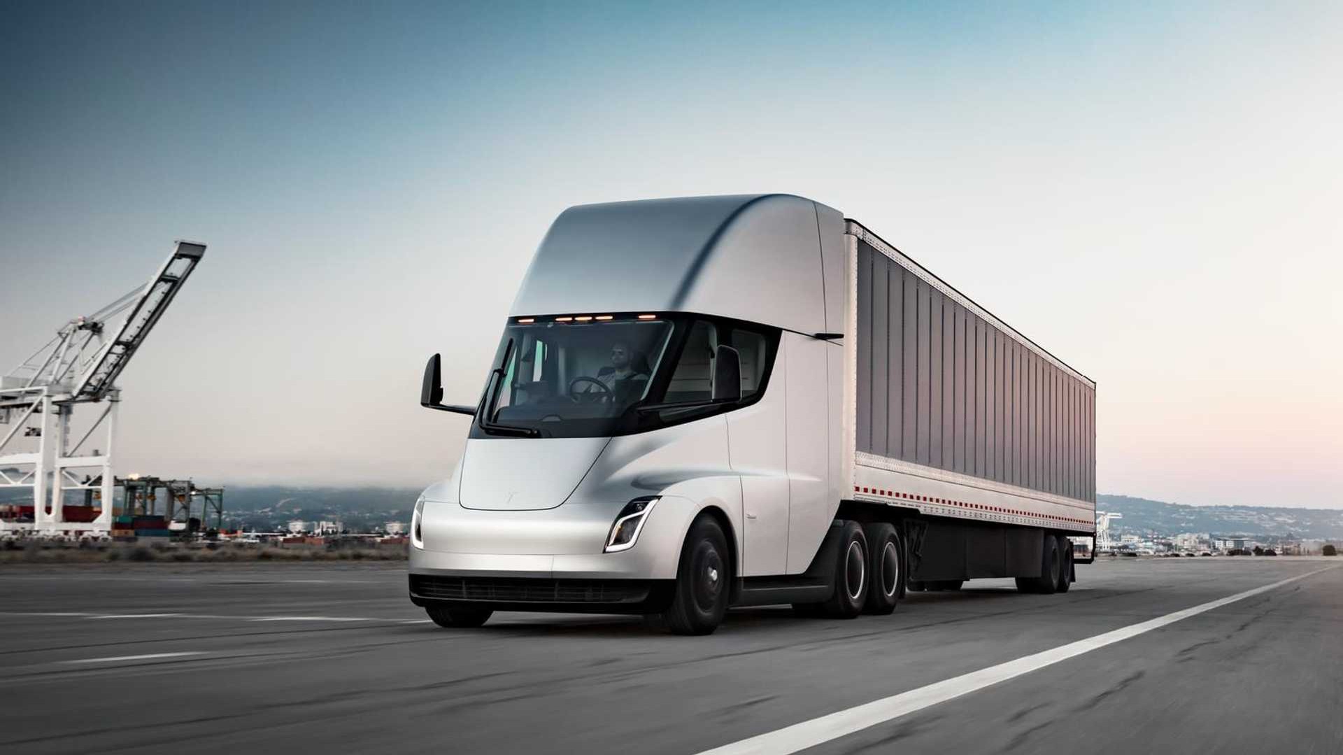 Το φορτηγό της Tesla βγήκε στο δρόμο και... έμεινε κατευθείαν [video]