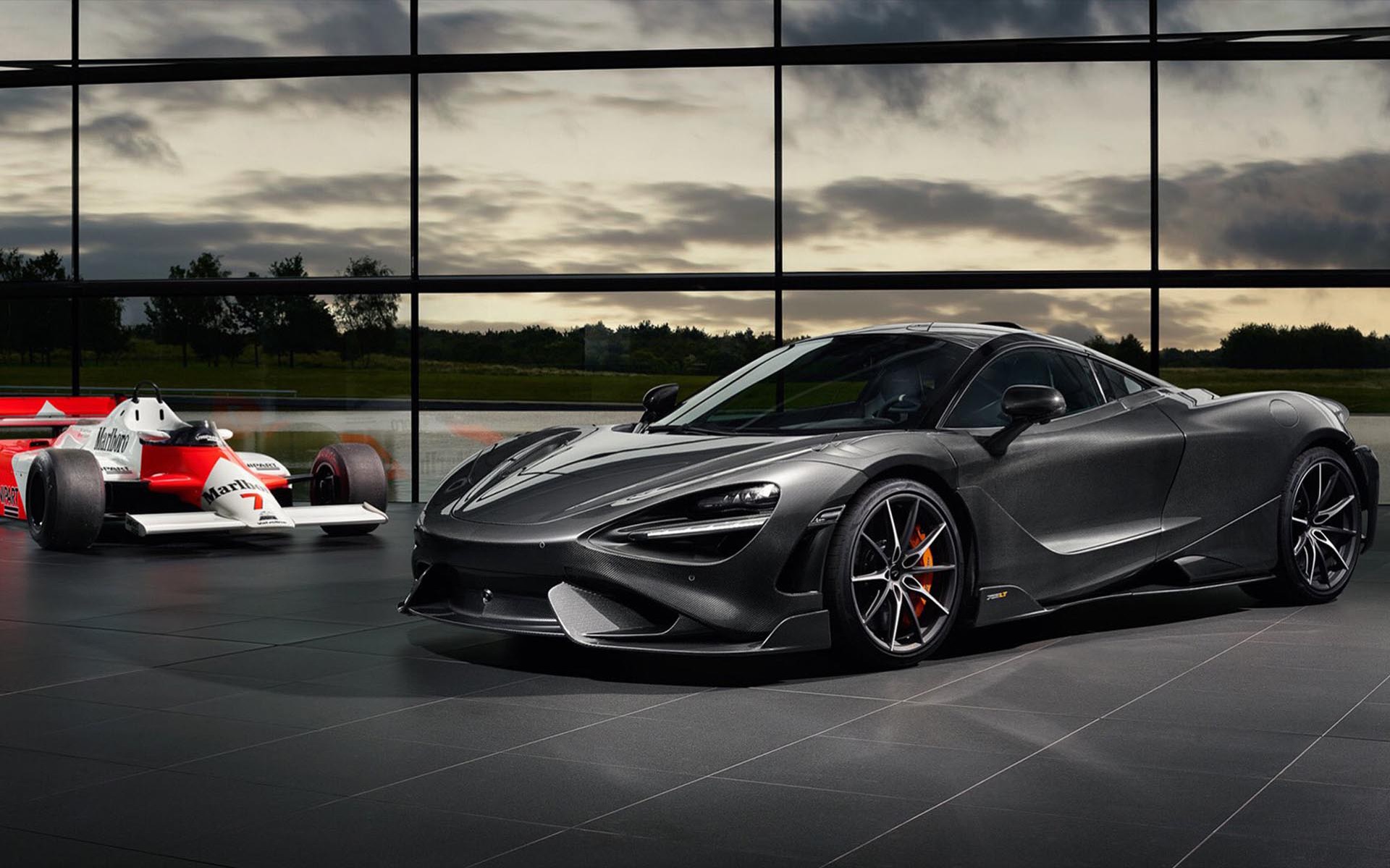 Η McLaren πουλά το παρελθόν της για να εξασφαλίσει το μέλλον της