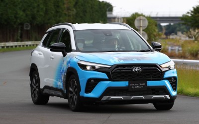 Μια Toyota Corolla Cross με κινητήρα 1.6 που καίει υδρογόνο!