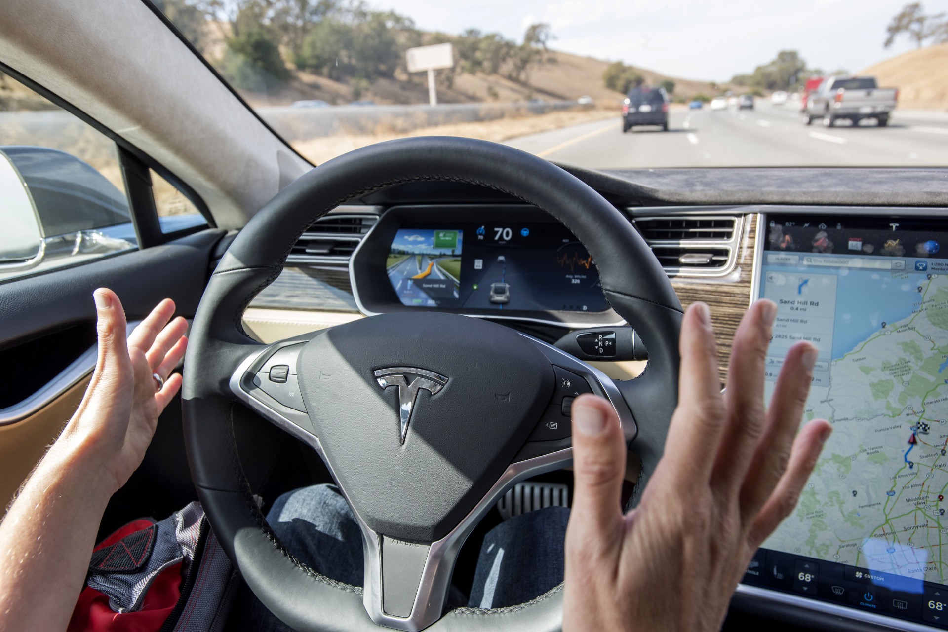 Τέλος το «self driving» της Tesla στην Καλιφόρνια; - Τι συνέβη